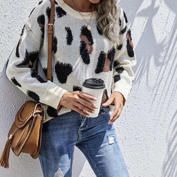 Leopard Ivory Drop Shoulder Crew Neck Sweater - Picture 5 of 7